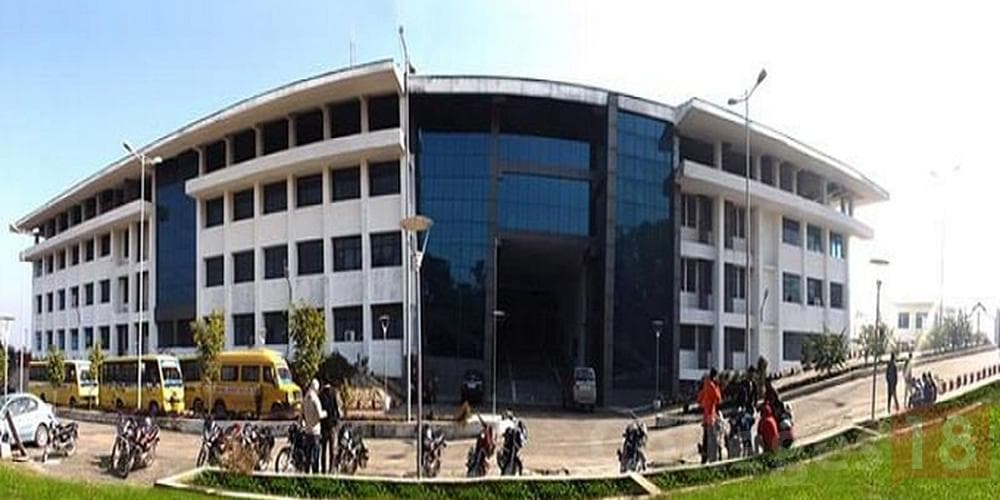 Indus International University, (IIU) Una